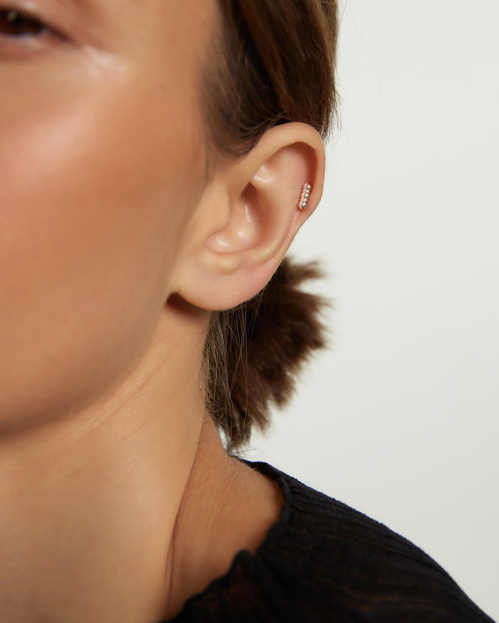 Covetear Dot Dash Bar Cartilage Earring#material_14k_White_Gold